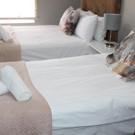 103Onwallace Self Catering Guest House Cidade Do Cabo Exterior foto