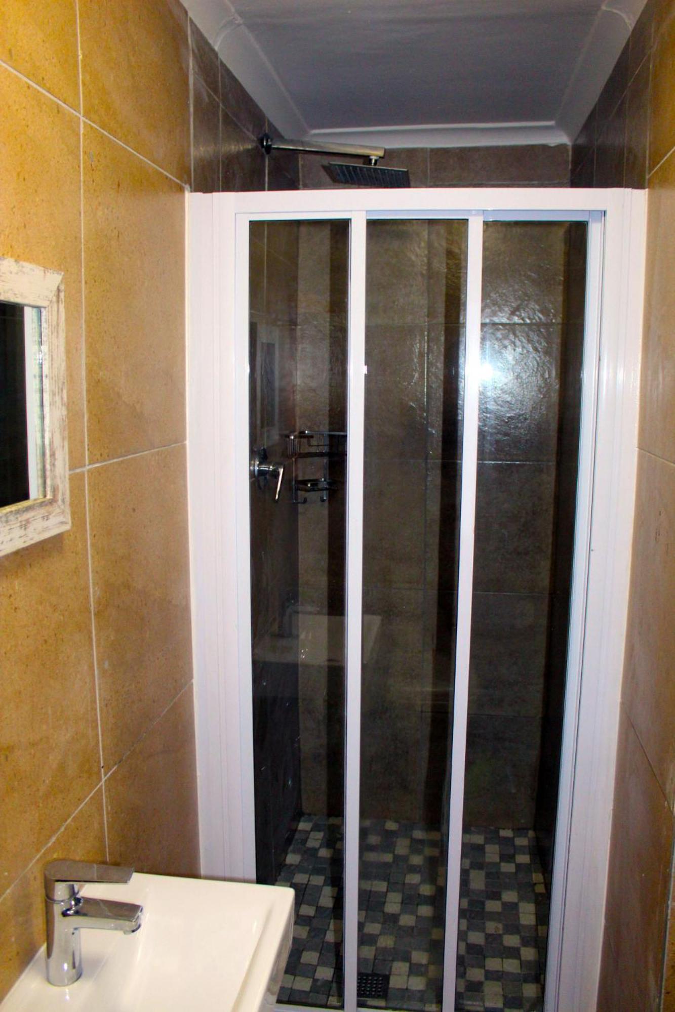103Onwallace Self Catering Guest House Cidade Do Cabo Exterior foto